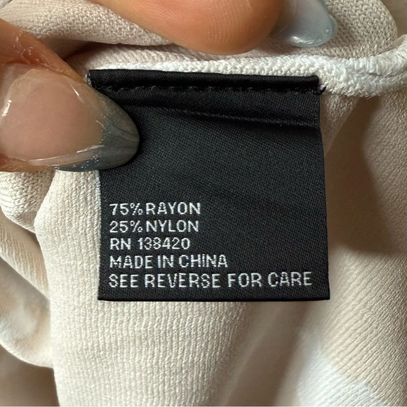 CARLISE COLLECTION Printed Floral Fit and Flare 3/4 Sleeve Stretch Knit Dress - Picture 4 of 7